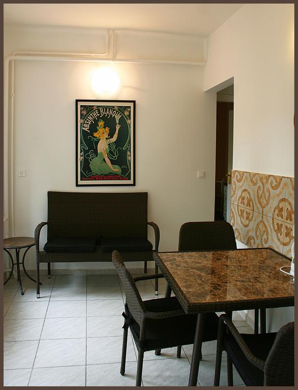 White & Quiet Apartment House Хевиз Экстерьер фото