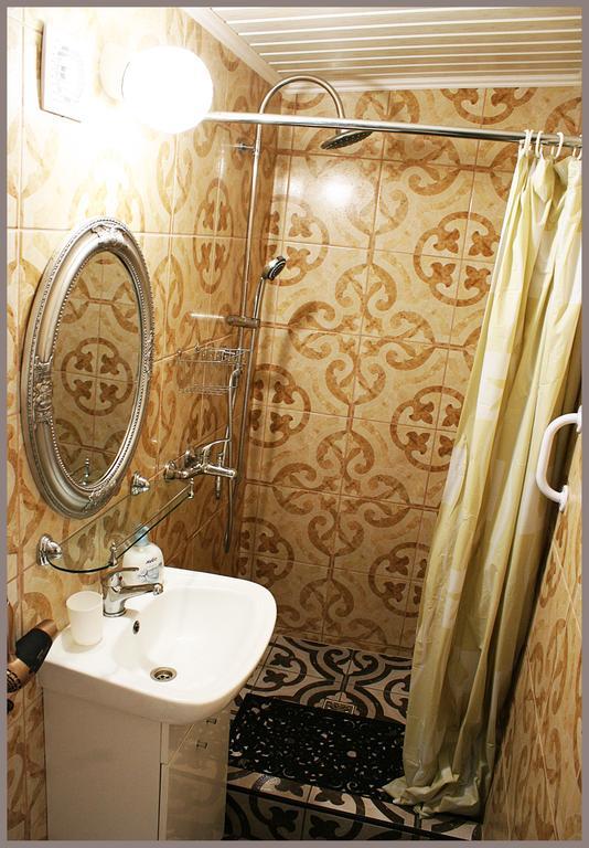 White & Quiet Apartment House Хевиз Экстерьер фото