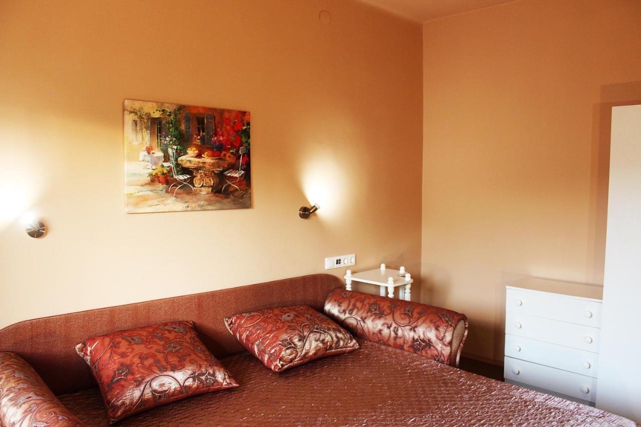 White & Quiet Apartment House Хевиз Экстерьер фото
